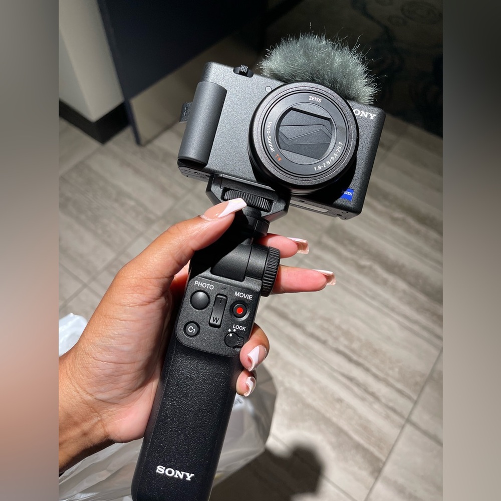 Sony ZV-1